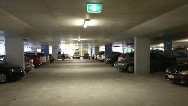Parking couvert sécurisé